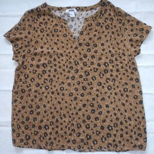 So Sik Woman's Leopard Print 2X V-Neck Cap Sleeve woman’s rayon cool shi…